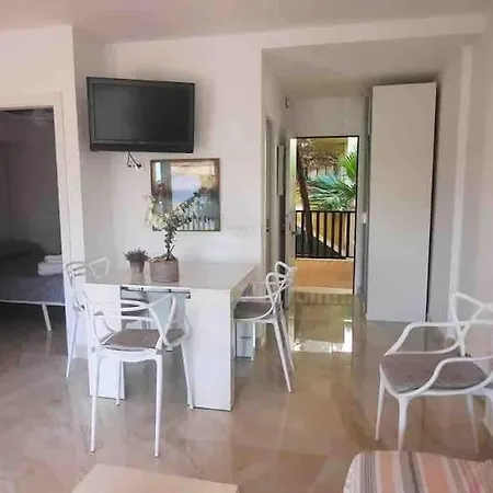 Apartment Beachfront Romana Playa Elviria *